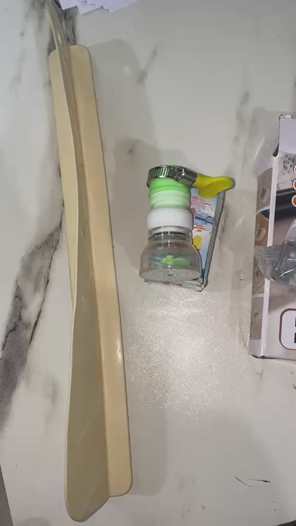 Demo video of the Kitchen Cleaning Bundle showing the tap faucet, splash guard and hands-free mini mop in use